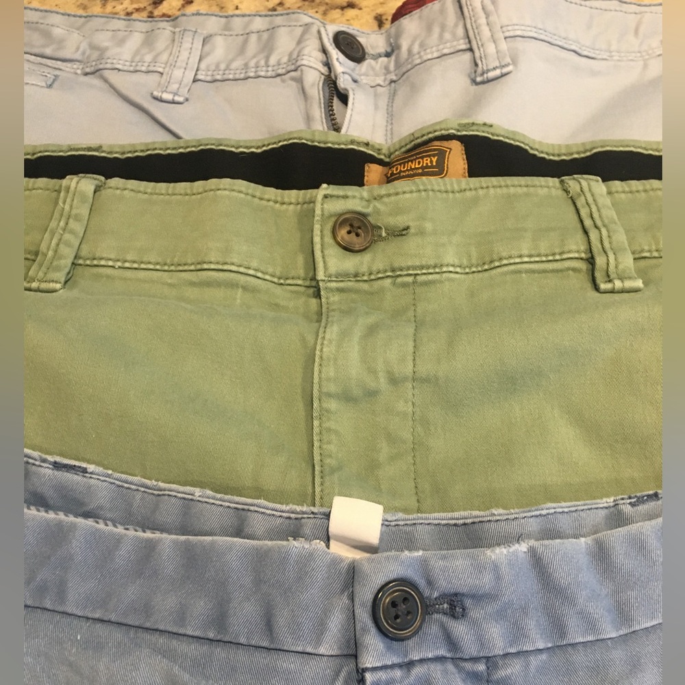 Izod and foundry shorts 3 pair size 52